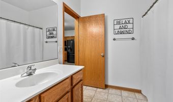 4510 Twain Cir 206, Ames, IA 50014