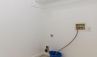 573 Raven Way Apt B, Chubbuck, ID 83202