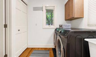 527 Lee Cir, Annapolis, MD 21403