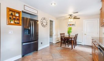 312 Mountainside Dr, Alloway, NJ 07422