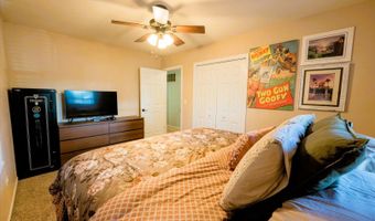 39450 N Circle Ave, Antioch, IL 60002