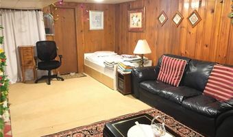 52 Kalmer Rd, Warwick, RI 02886