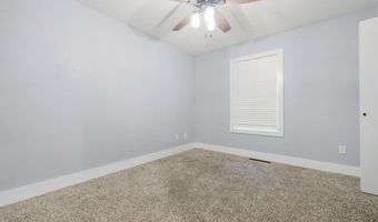 1019 Daniels St, Aurora, MO 65605