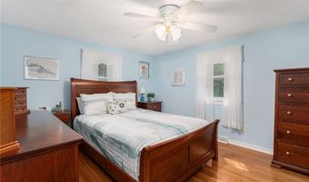 7 S Glen Dr, Coventry, RI 02816