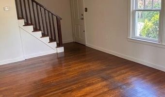 4 Preston Dr, North Kingstown, RI 02852