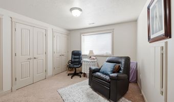 914 N 400 W, Centerville, UT 84014
