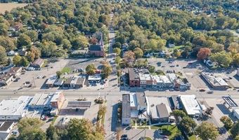 107 S Main St, Almont, MI 48003