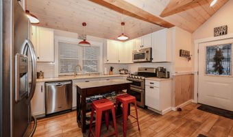 8 Grammys Way, Alton, NH 03810