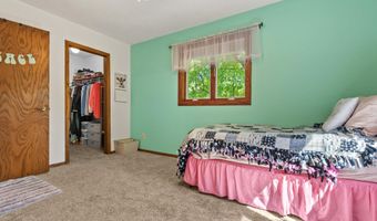 111 NE 15th Ave, Aberdeen, SD 57401