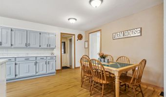 304 E Plum St, Anamosa, IA 52205