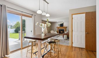 3211 SW 35th St, Ankeny, IA 50023