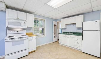 1067 Hess Dr, Avondale Estates, GA 30002