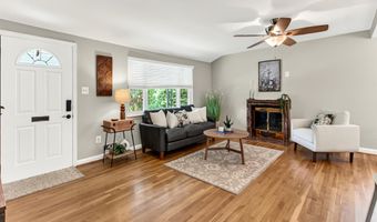 6927 FERN Ln, Annandale, VA 22003