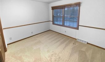 8906 138th Street Ct, Apple Valley, MN 55124