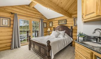 244 BLACK MOUNTAIN Ln, Alpine, WY 83128