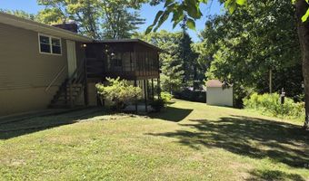 7930 Rolling Hills Dr, Athens, OH 45701