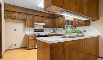 1801 Rolling Hills Pl, Bartlesville, OK 74006