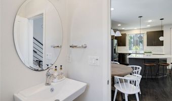 5515 Palm Dr, Hawthorne, CA 90250
