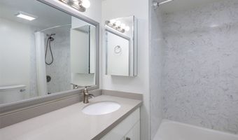 876 Curtis St 2208, Honolulu, HI 96813