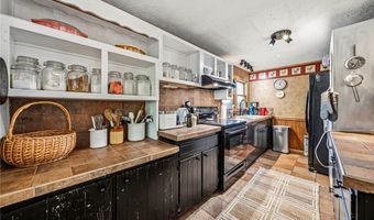 4233 N Forest Ridge Dr, Ashtabula, OH 44004
