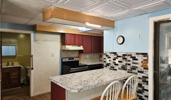 5 Kingsland Ct D, Charlestown, RI 02813