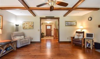 165 Lenihan Ln, East Greenwich, RI 02818