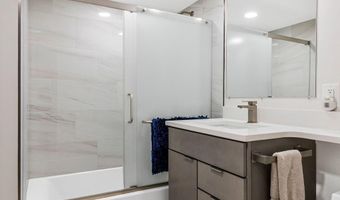 8004 PARK OVERLOOK Dr, Bethesda, MD 20817