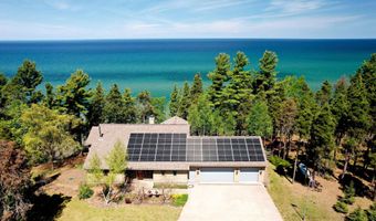 6531 5 Mile Point Rd, Allouez, MI 49805