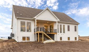 50054 Prairie Point Ct, Ames, IA 50014