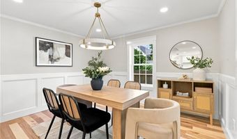 40 Congregational St, Bristol, RI 02809