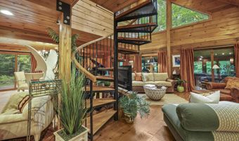 236 Surriner Rd, Becket, MA 01223