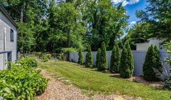 6616 BRADDOCK, Annandale, VA 22003