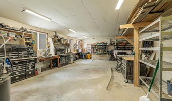 527 Aspen Dr, Bonners Ferry, ID 83805