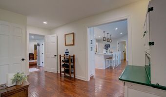 1307 Floyd Spgs, Armuchee, GA 30105