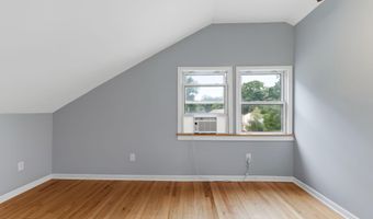 39 Fern Ave, Albany, NY 12205