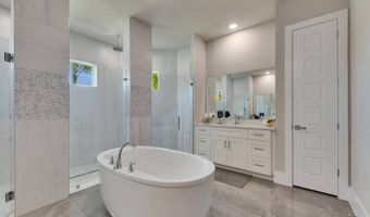 706 Manns Harbor Dr, Apollo Beach, FL 33572