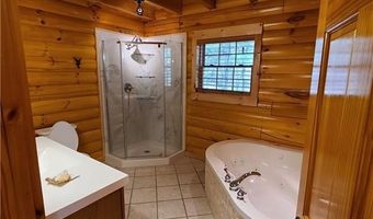 917 Tarkiln Rd, Burrillville, RI 02830