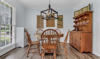 2704 PINE MANOR Ln, Albany, GA 31707