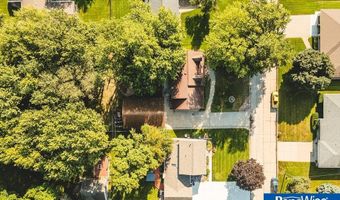 2105 N St St, Aurora, NE 68818