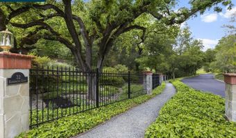 32 Kensington Ct, Alamo, CA 94507