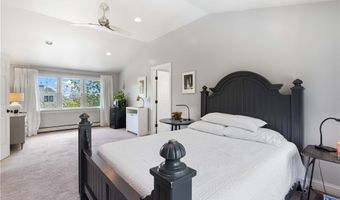 30 Loring Rd, Bristol, RI 02809