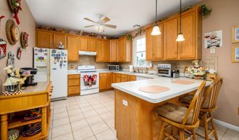 37 Hannah Lee Rd, Barnegat, NJ 08005