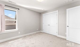 8295 W Sparks Lake Dr, Boise, ID 83714