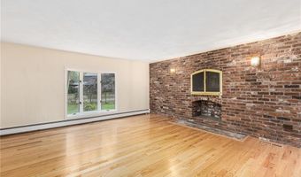 475 Red Chimney Dr, Warwick, RI 02886