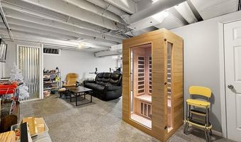 3373 Glover Rd, Almont, MI 48003