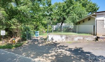 475 Deaverview Rd, Asheville, NC 28806