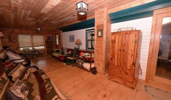 211 High St, Albany, NH 03818