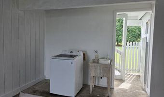 91 HOOMALU St, Hilo, HI 96720