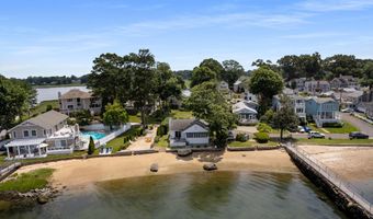 15 River Rd, Branford, CT 06405