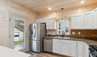 814 Gratiot Ave, Alma, MI 48801